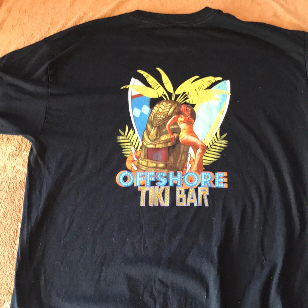 NWOT XL navy t-shirt - Picture 3 of 3